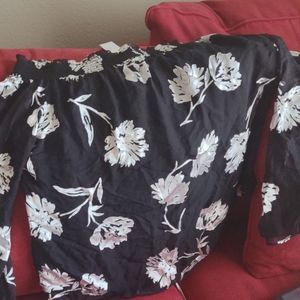 XL Aerial Light Black White House Black Market